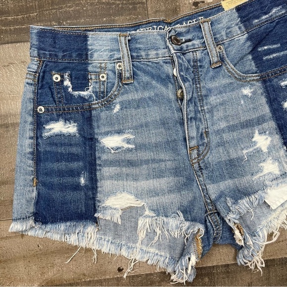 NWOT American Eagle Distressed Vintage Hi-Rise Festival Jean Short size 2 - Picture 2 of 12
